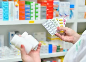 Si vous êtes habitué à prendre de l&rsquo;ibuprofène 400 mg pour soulager vos maux de tête ou vos douleurs musculaires, vous risquez d&rsquo;être surpris par cette nouvelle : l&rsquo;ibuprofène 400 mg est sur le point d&rsquo;être interdit ! Les autorités [&hellip;]