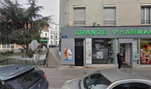 Grande Pharmacie des Lilas. à Les Lilas