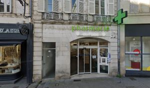 PHARMACIE DE LA GROSSE HORLOGE à La Rochelle